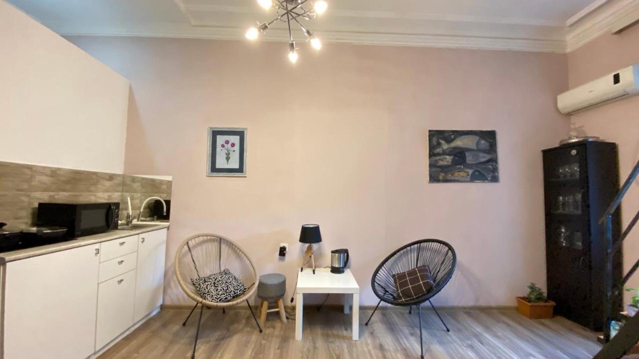 Art Apartment In Kala Tbilisi Historic District Экстерьер фото
