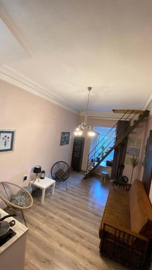 Art Apartment In Kala Tbilisi Historic District Экстерьер фото