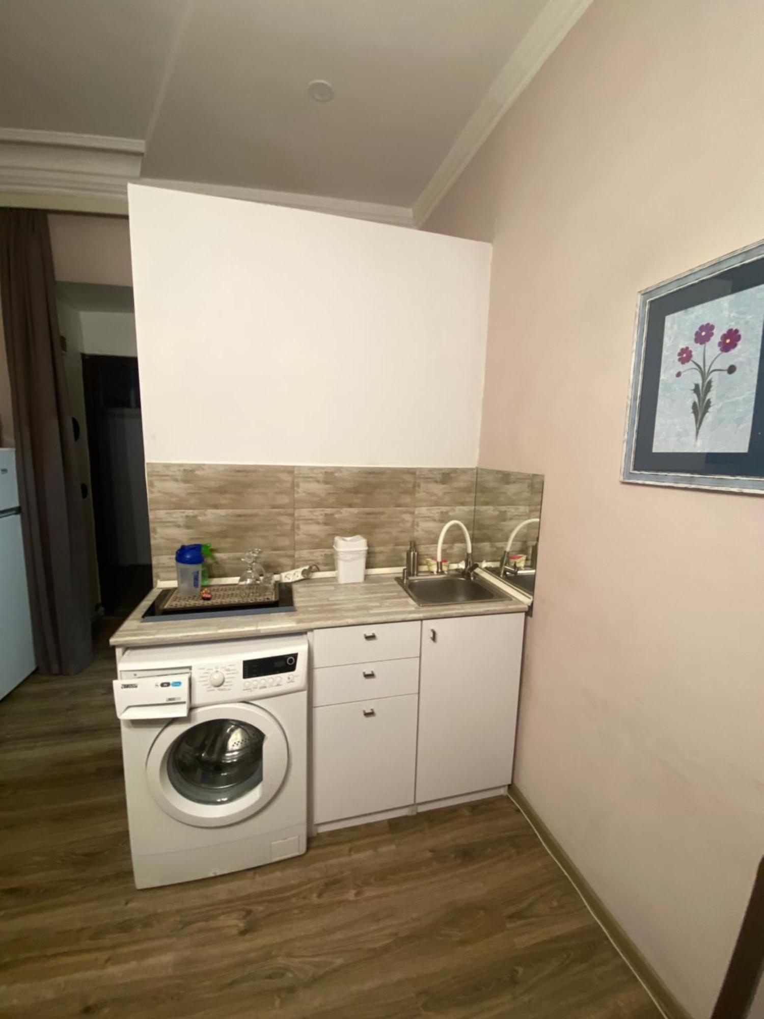 Art Apartment In Kala Tbilisi Historic District Экстерьер фото